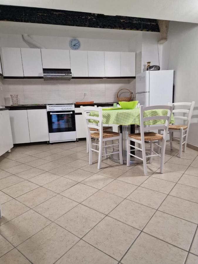 Вілла Casa Scheledd Чистерніно Екстер'єр фото